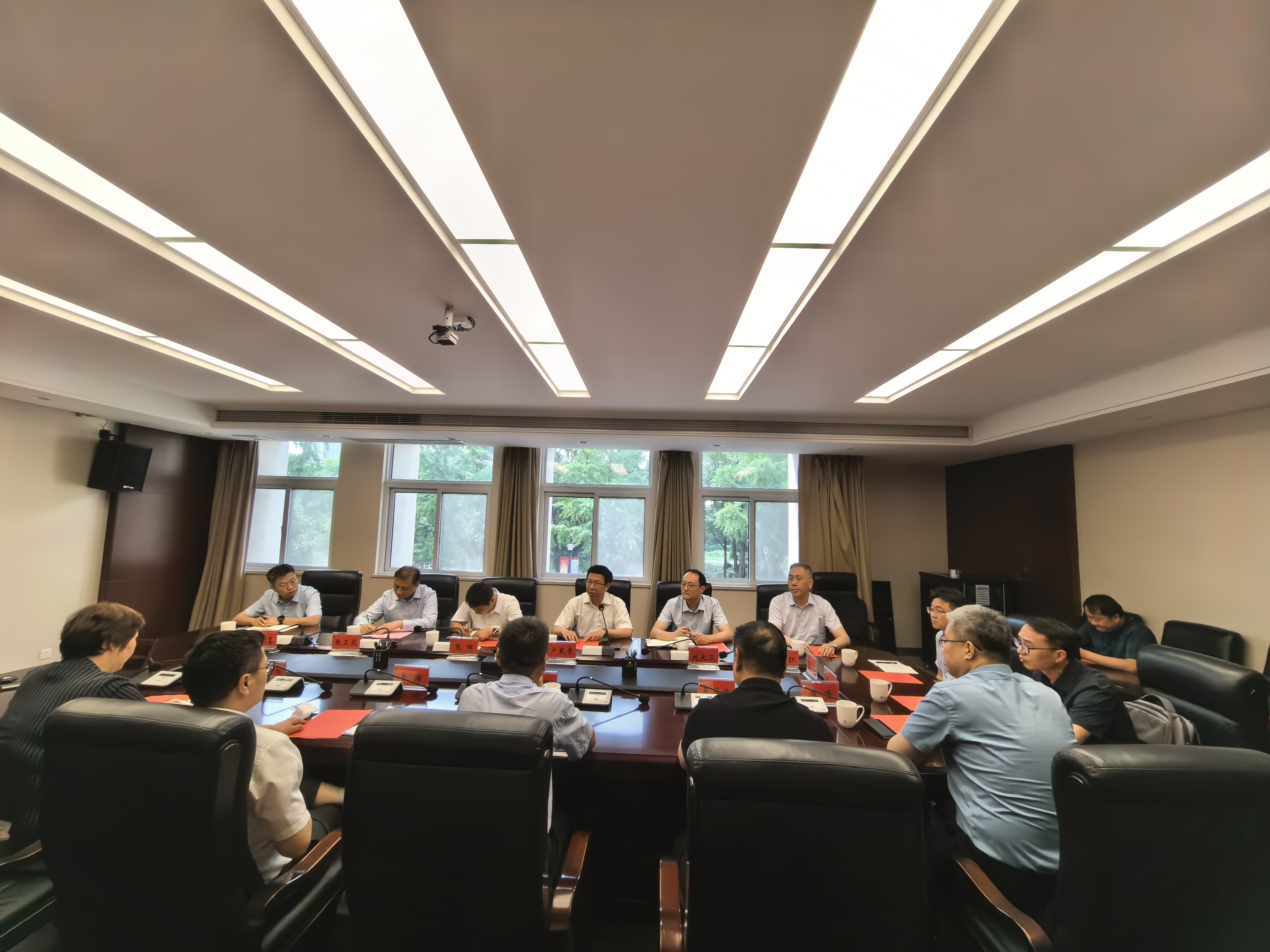 江苏省软件产业创新座谈会在我校成功召开